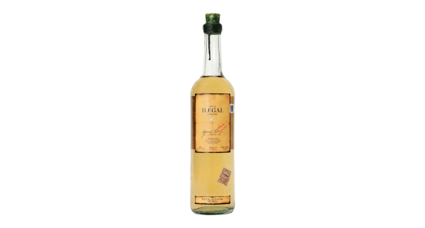 Mezcal ilegal